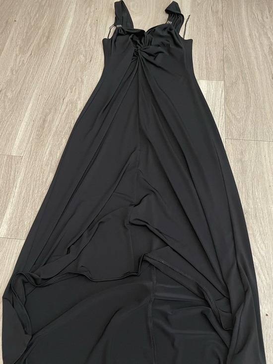 London Times Dresses & Skirts - London Times Black Maxi Dress with Twist Bodice